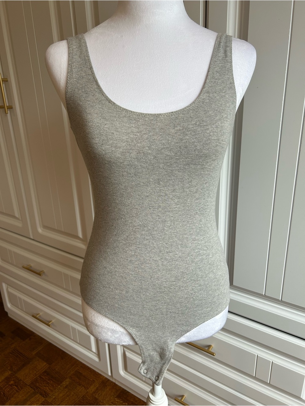 Women's Scoop Neck Bodysuit in Heather Gray